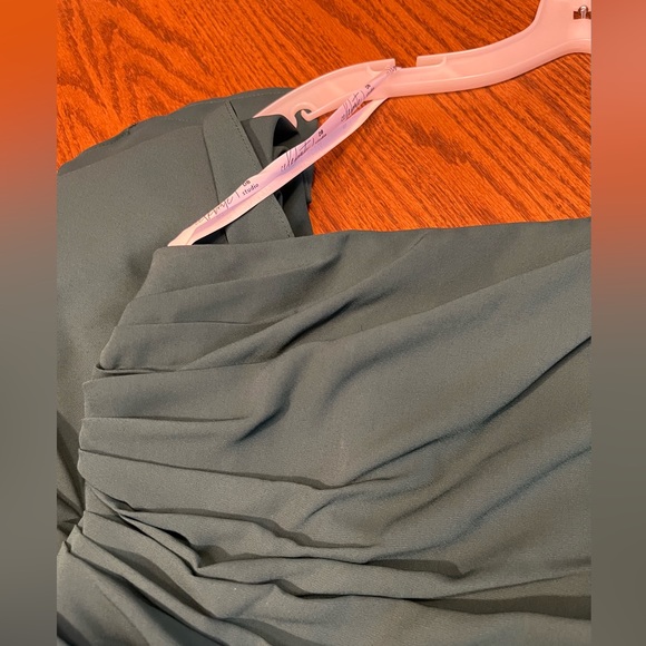 NWT David’s Bridal Long Georgette One Shoulder gown in Juniper. Sz 14. DB Studio - Picture 10 of 11